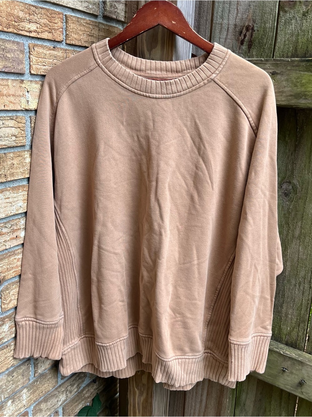 Aerie Relaxed Crewneck Sweatshirt in Camel